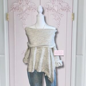 super off the shoulder sweater ♡︎